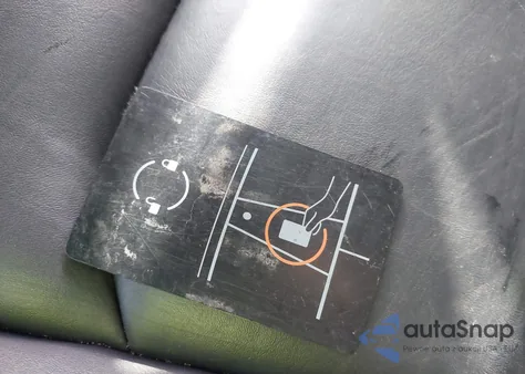 2023 Tesla Model Y Awd/Long Range Dual Motor All-Wheel Drive z USA, uszkodzony, nr VIN 7SAYGDEE6PF892294